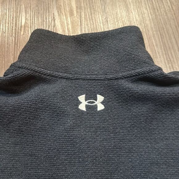 Under Armour Men's Specialist Grid Henley Sweater | Medium | Dark Charcoal/Black - Picture 5 of 6